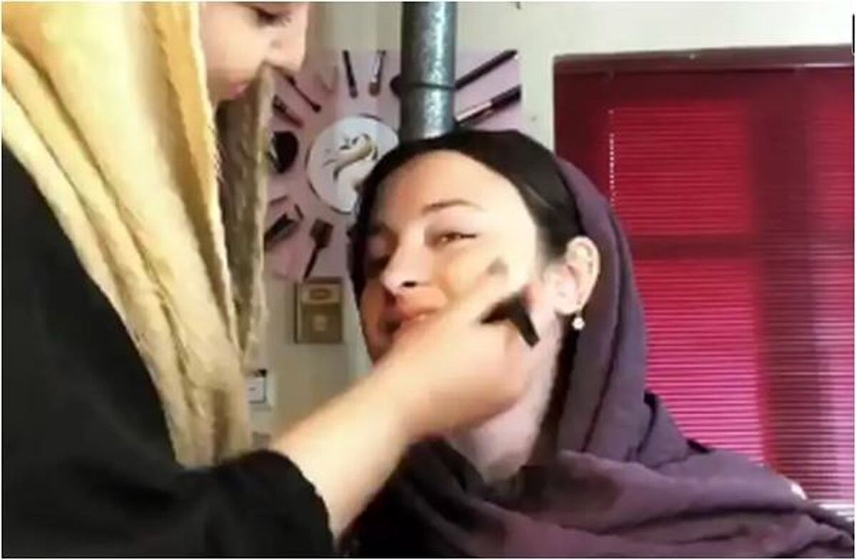 سلفی بامزه نیکا فرقانی در اتاق گریم پایتخت، آخرین فصلی که در این سریال حضور داشت!