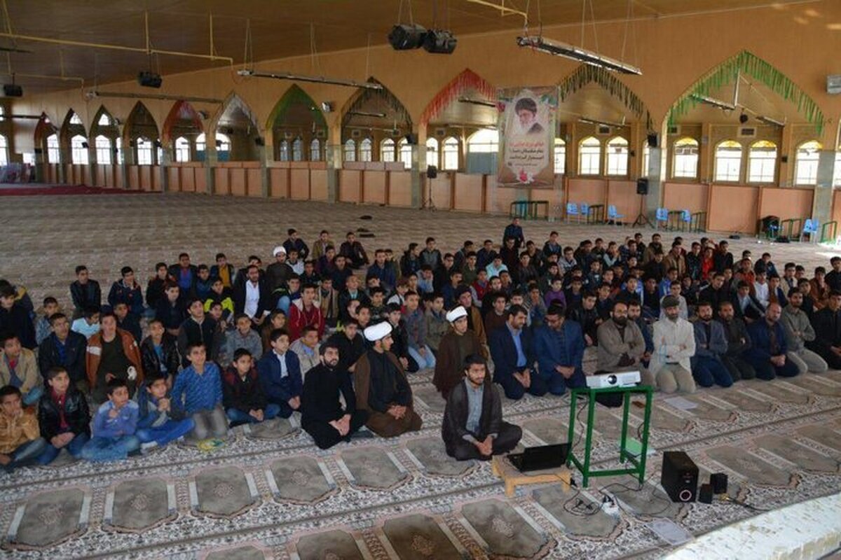 از کارخانه انسان‌سازی تا کانون انقلاب؛ نقش پررنگ مساجد در عصر ارتباطی