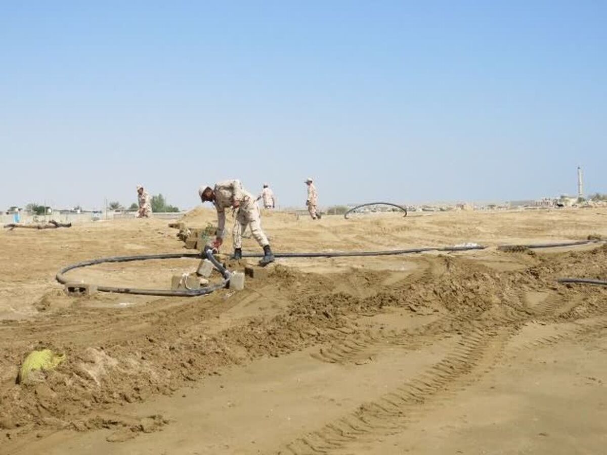 کشف خط لوله انتقال سوخت قاچاق به طول ۲ هزار و ۲۰۰ متر در سواحل میناب