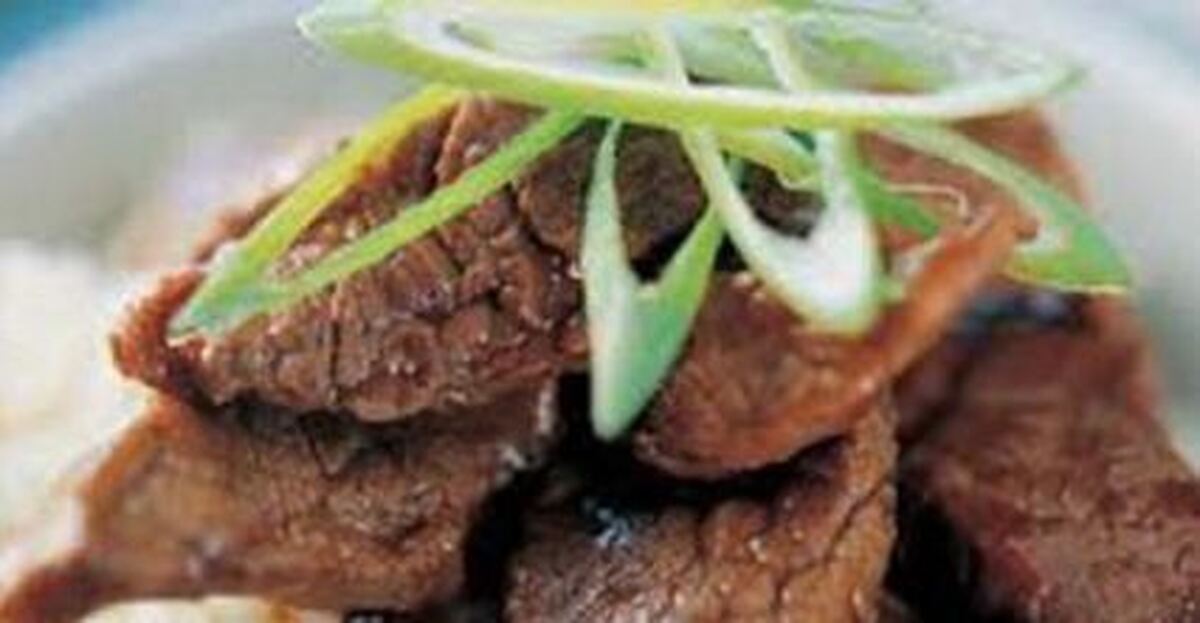 گوشت سرخ شده یک غذای مقوی و لذیذ برای مهمان ویژه