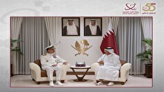 دیدار و گفت وگوی نخست وزیر قطر و فرمانده سنتکام در دوحه