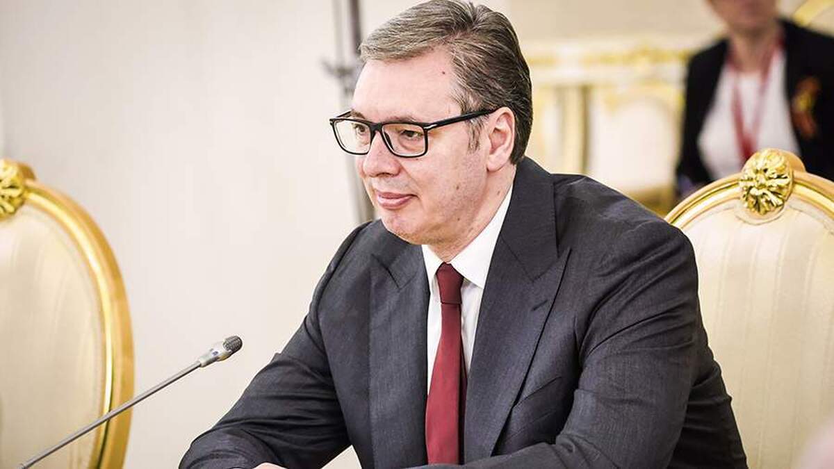 ووچیچ به شکست «انقلاب رنگی» در صربستان اشاره کرد