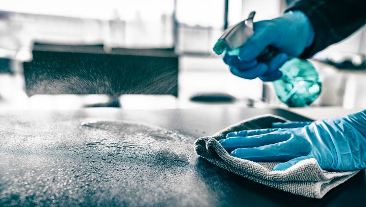 قرار گرفتن مداوم در معرض پاک‌کننده‌های شیمیایی از کشیدن سیگار بدتر است!