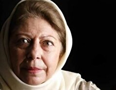 ثریا قاسمی در ۸۴ سالگی با شال پلنگی غوغا کرد!