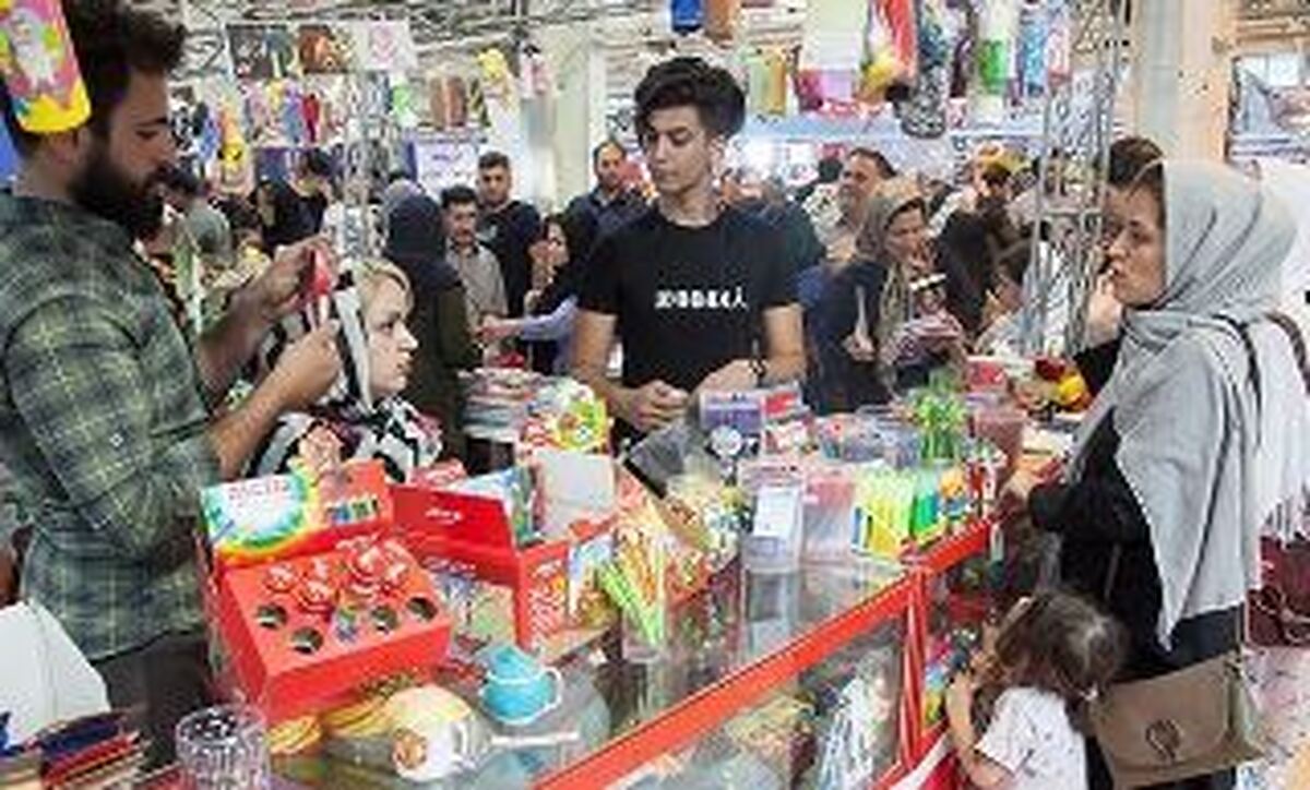 نمایشگاه فروش پاییزه ویژه بازگشایی مدارس در کرمانشاه افتتاح شد