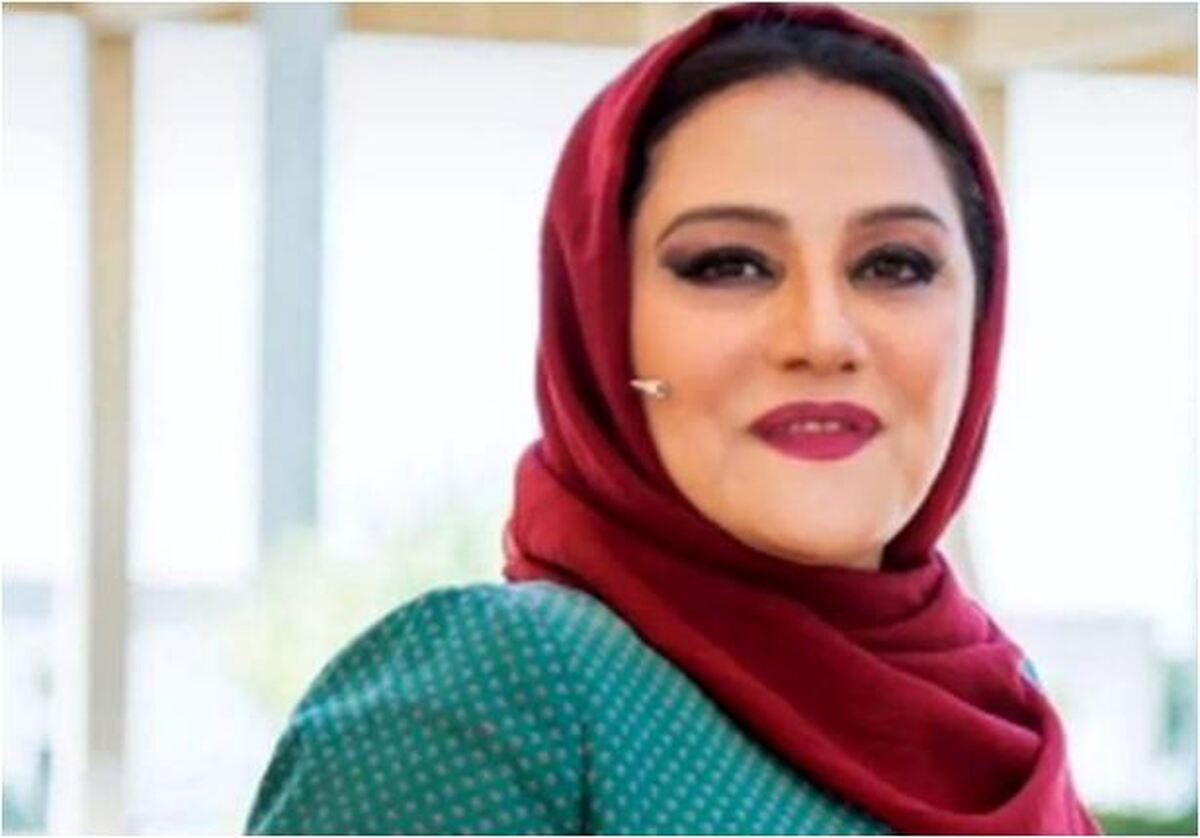قابی دونفره از شبنم مقدمی کنار مادر جوان و خوش خنده اش/شباهت این مادر و دختر حیرت زده تان می‌کند!