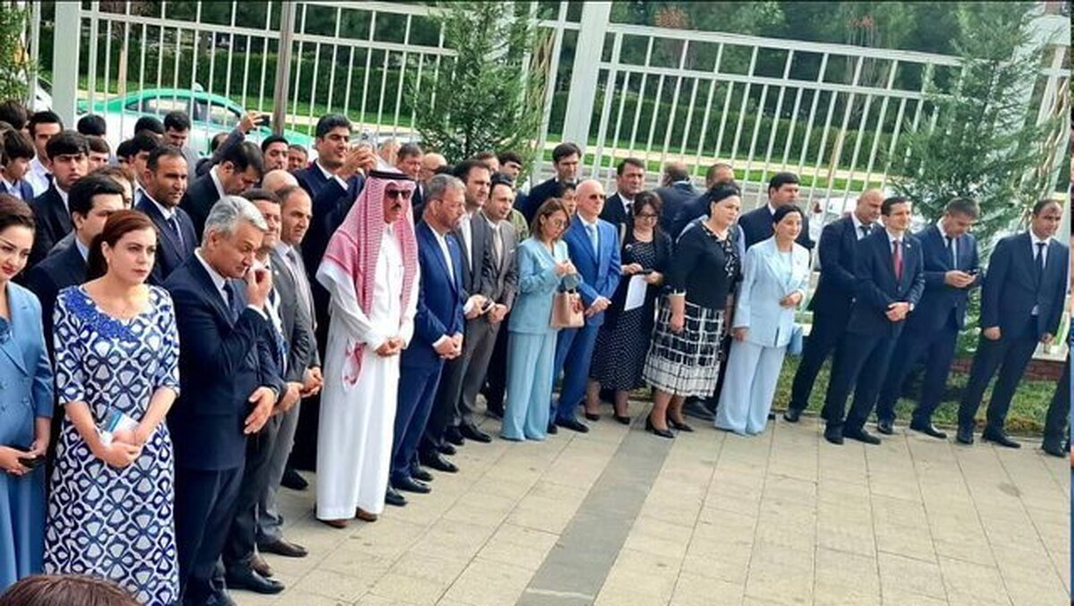 حضور دیپلمات ایرانی در دومین نمایشگاه بین المللی گردشگری «دوشنبه-۲۰۲۵»