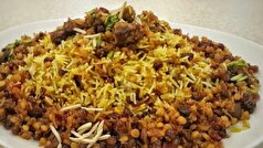 این غذا ترکیبی از گوشت لذیذ گوسفند با کشمش پلویی و لپه را امتحان کنید