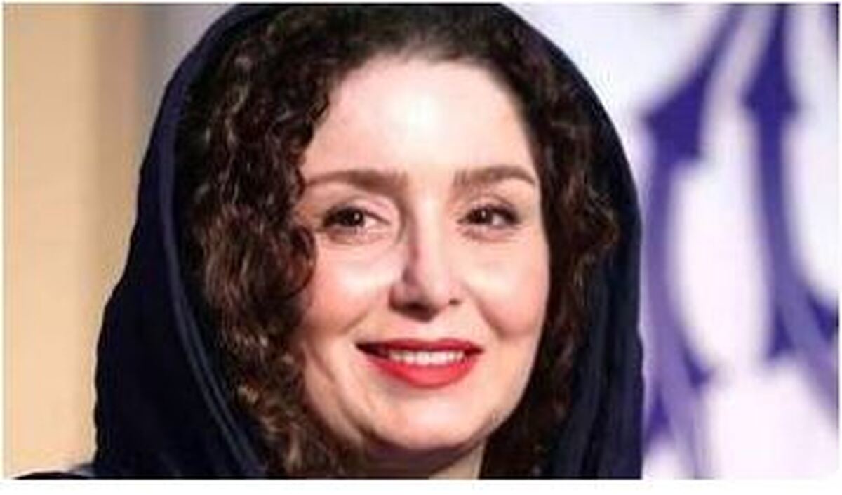 عکس یادگاری ژاله صامتی با دختر عزیزش در پشت صحنه یک تئاتر/خوش خنده و زیبا!
