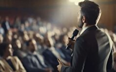 یک عبارت معجزه آسا برای جلب توجه مخاطب در یک محیط شلوغ