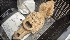 کشف یک چراغ روغنی با طرحی عجیب در گورستان ۱۹۰۰ ساله روم باستان