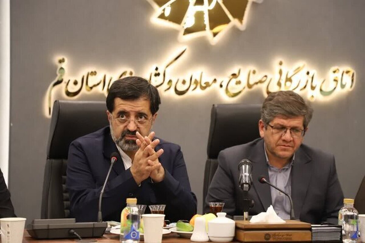 تأکید استاندار قم بر تسریع اتصال مناطق صنعتی به شبکه ریلی کشور