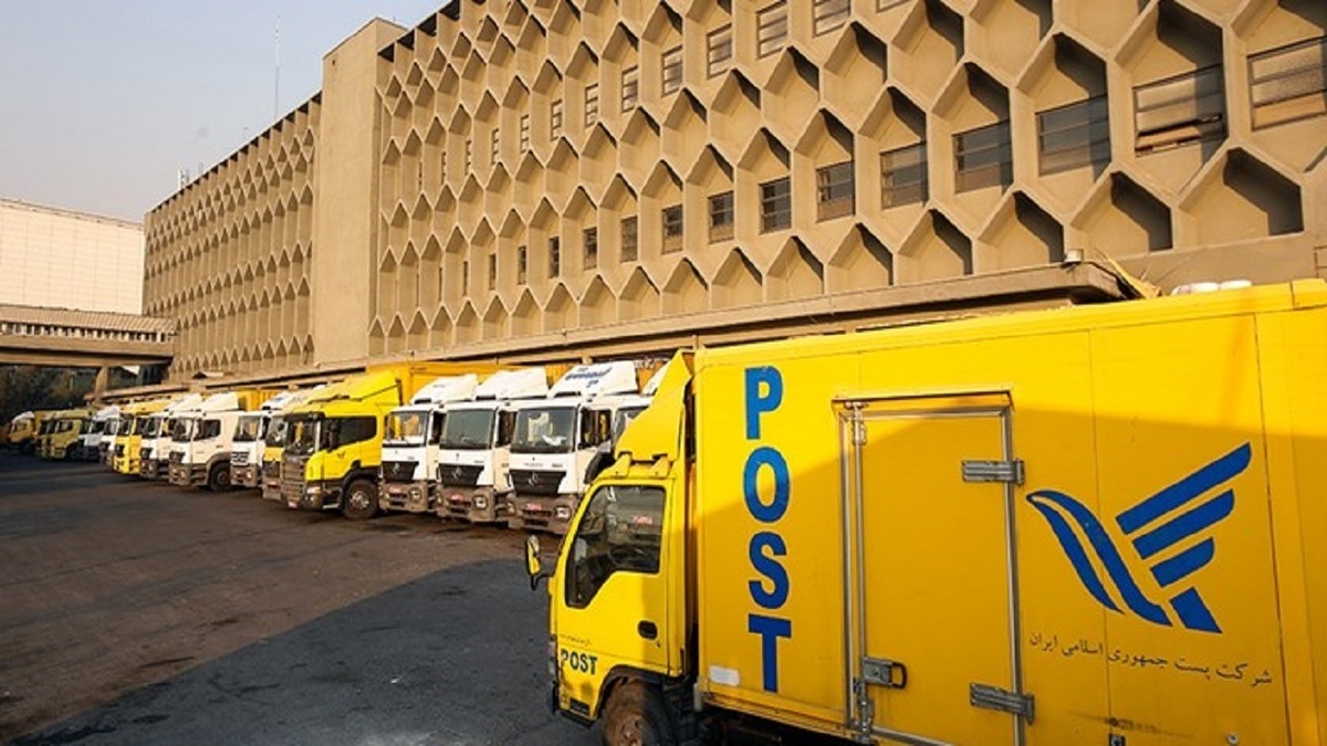 چگونه یک پستچی، پزشک تحویل داد