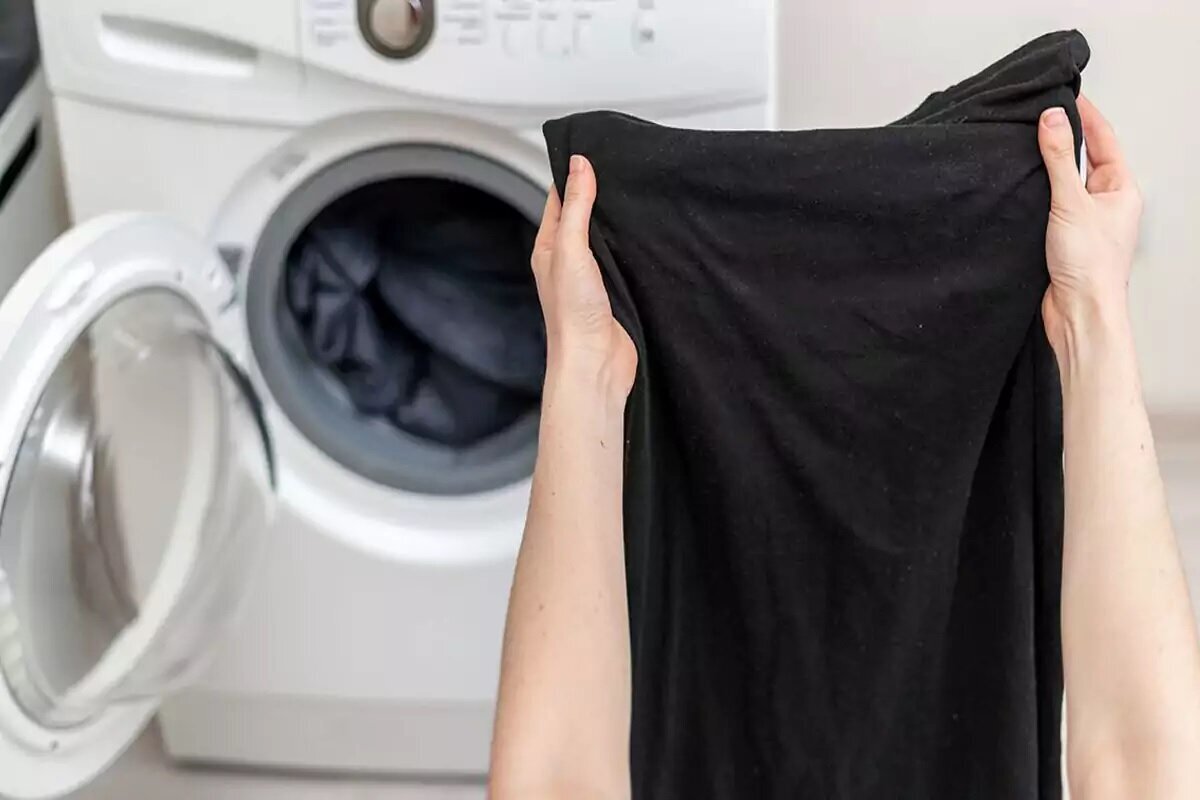 نکاتی برای جلوگیری از آب‌رفتن لباس‌ها! /مخصوص خانم‌های خانه دار