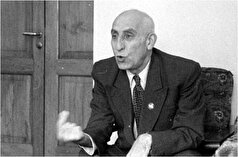 قابی نایاب از دکتر مصدق و دایی معروفش، متعلق به ۱۲۷۰