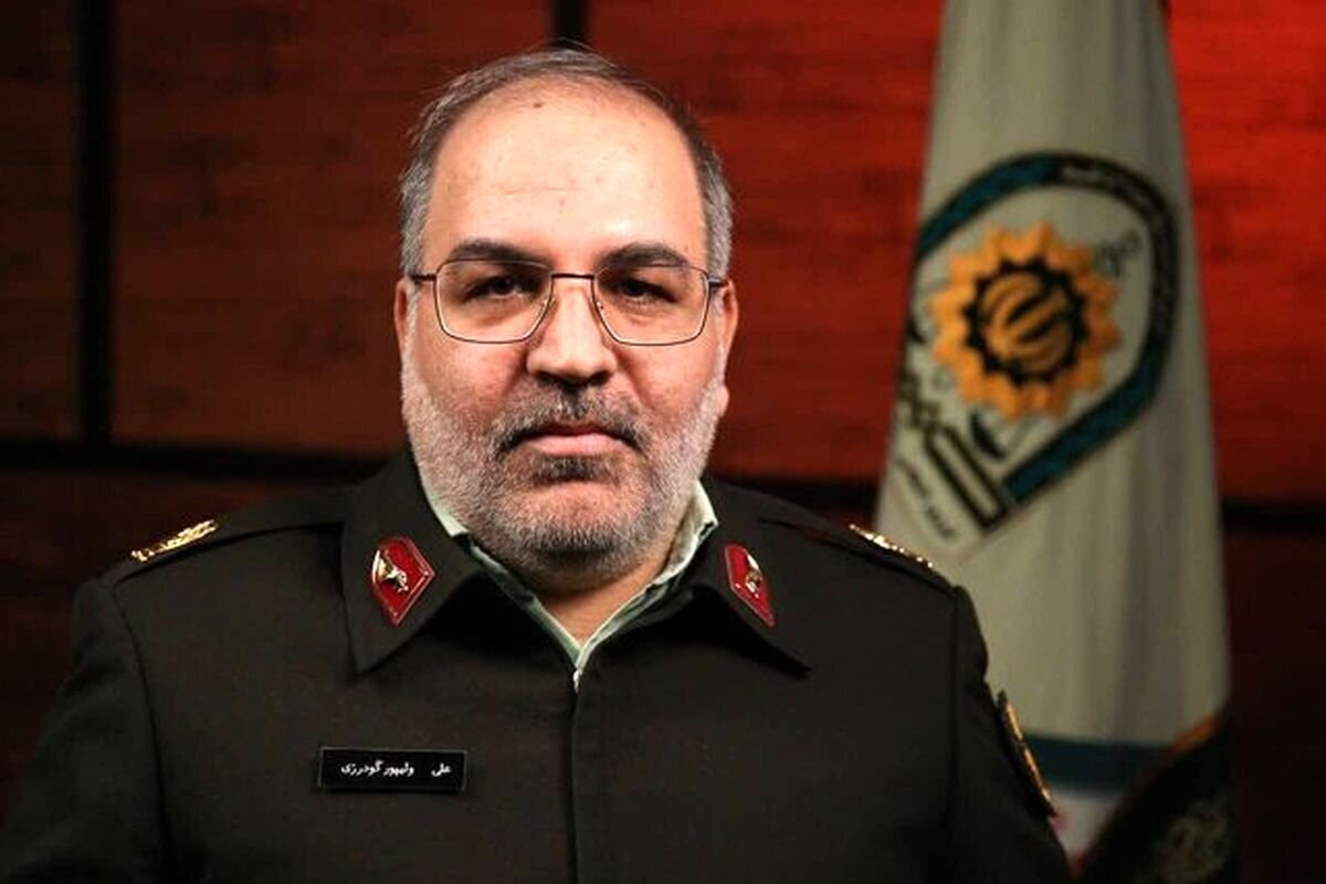 باند سرقت و قاچاق نیسان آبی در تهران دستگیر شد