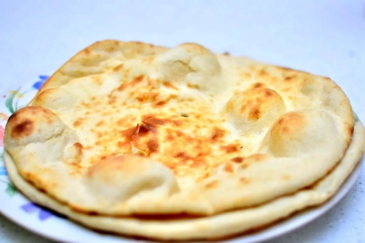دستور طبخ یکی از قدیمی‌ترین نان‌های سنتی قزوین را اینجا یاد بگیرید!