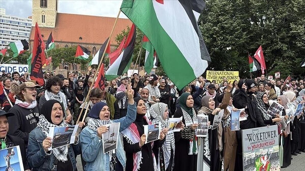 حامیان فلسطین در فرانسه خواستار تحریم رژیم صهیونیستی و پایان دادن به کشتار مردم و خبرنگاران در نوار غزه شده اند