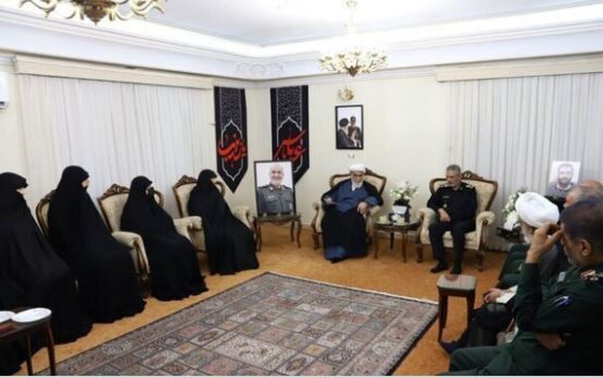 در دیدار رئیس ستادکل نیرو‌های مسلح با خانواده‌های شهدای اقتدار چه گذشت؟