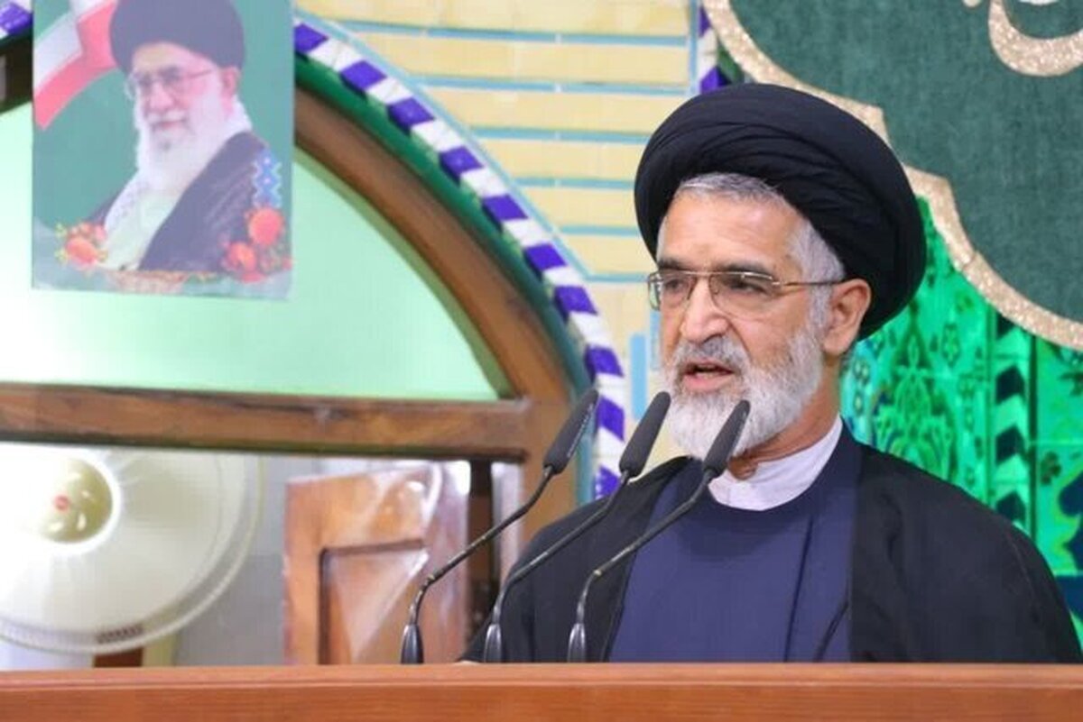 دشمن به دنبال خواسته‌های خود با ایجاد نفاق و چندصدایی در کشور است
