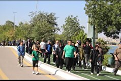 همایش پیاده‌روی خانوادگی گرامیداشت هفته دولت در اردبیل برگزار شد