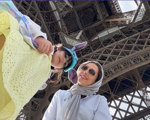سارا روستاپور و دخترش با کلاه خرگوشی در دل فرانسه! +عکس