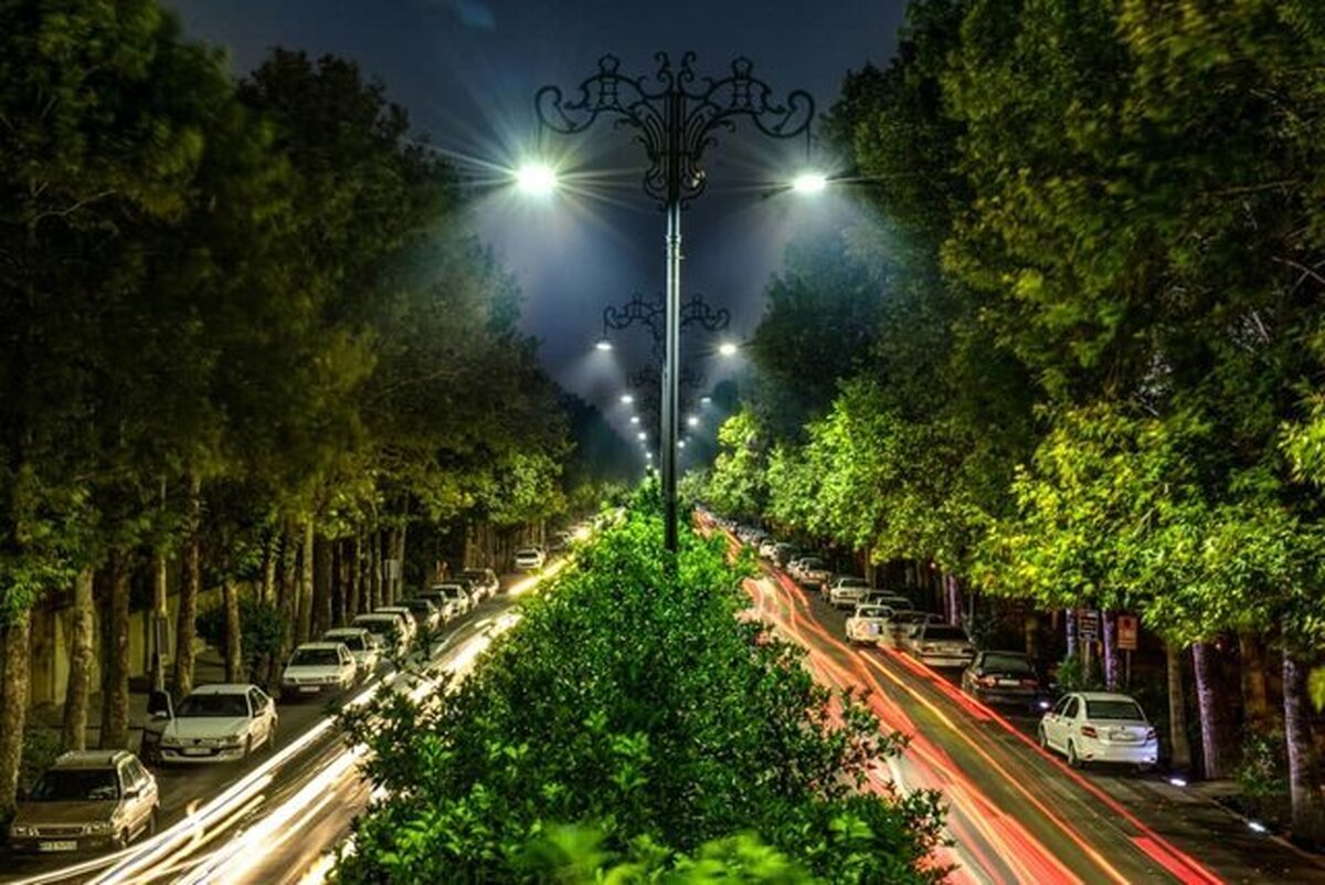 اصلاح روشنایی ۱۸۰ کیلومتر از معابر یزد با چراغ‌های کم‌مصرف