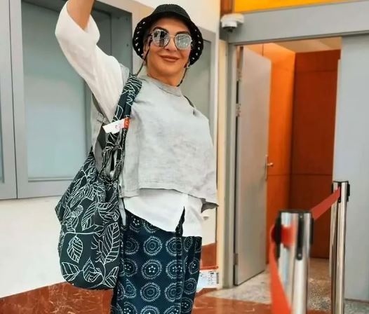 استایل‌های ترند و امروزی افسانه بایگان در ۶۴ سالگی!