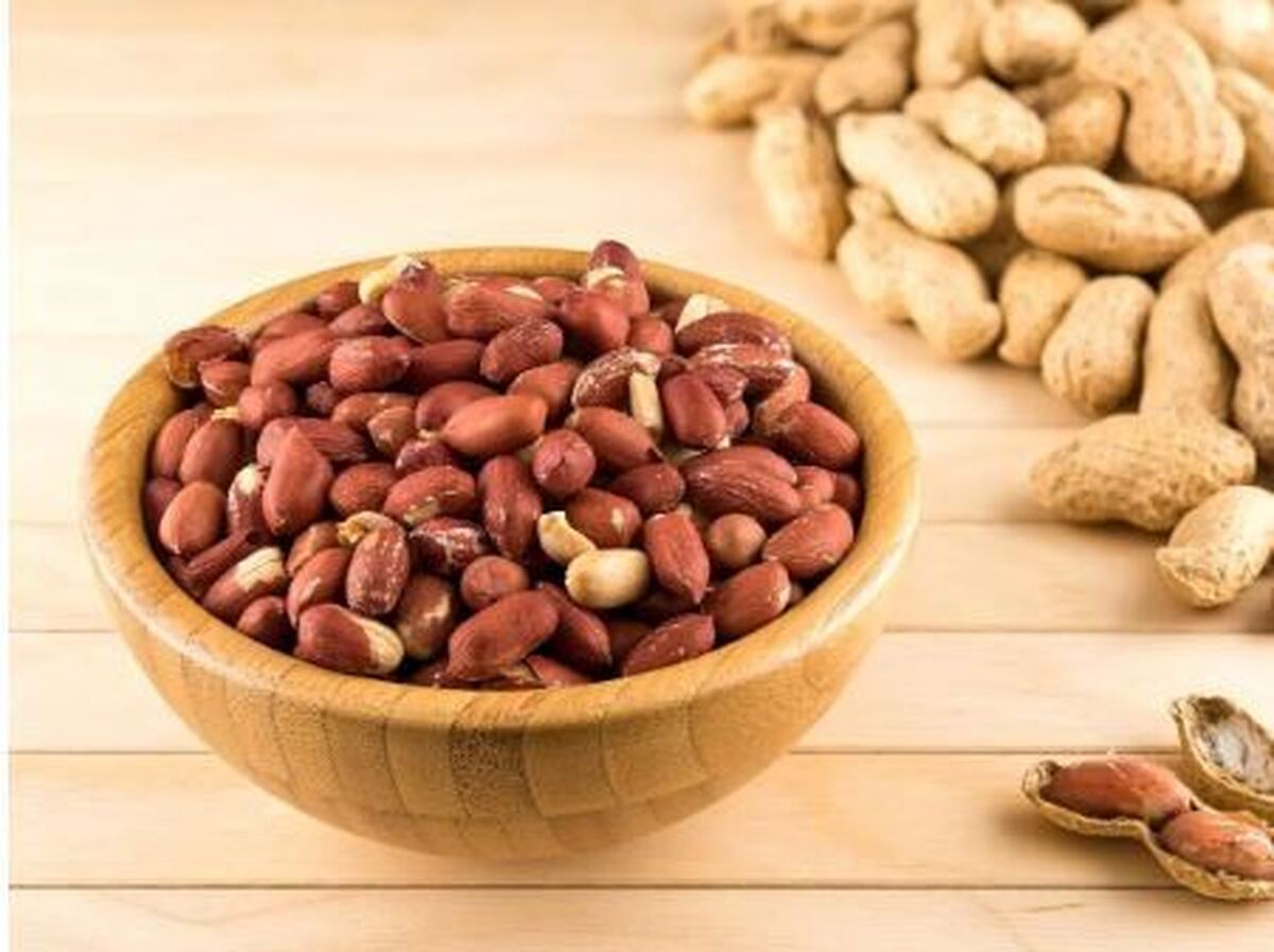 بادام‌زمینی و نقش آن در جوانسازی پوست