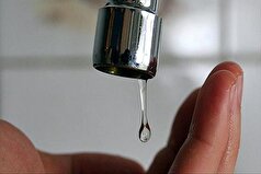 افت و قطعی آب در برخی محلات شهر کرمانشاه به علت شکستگی خط لوله اصلی