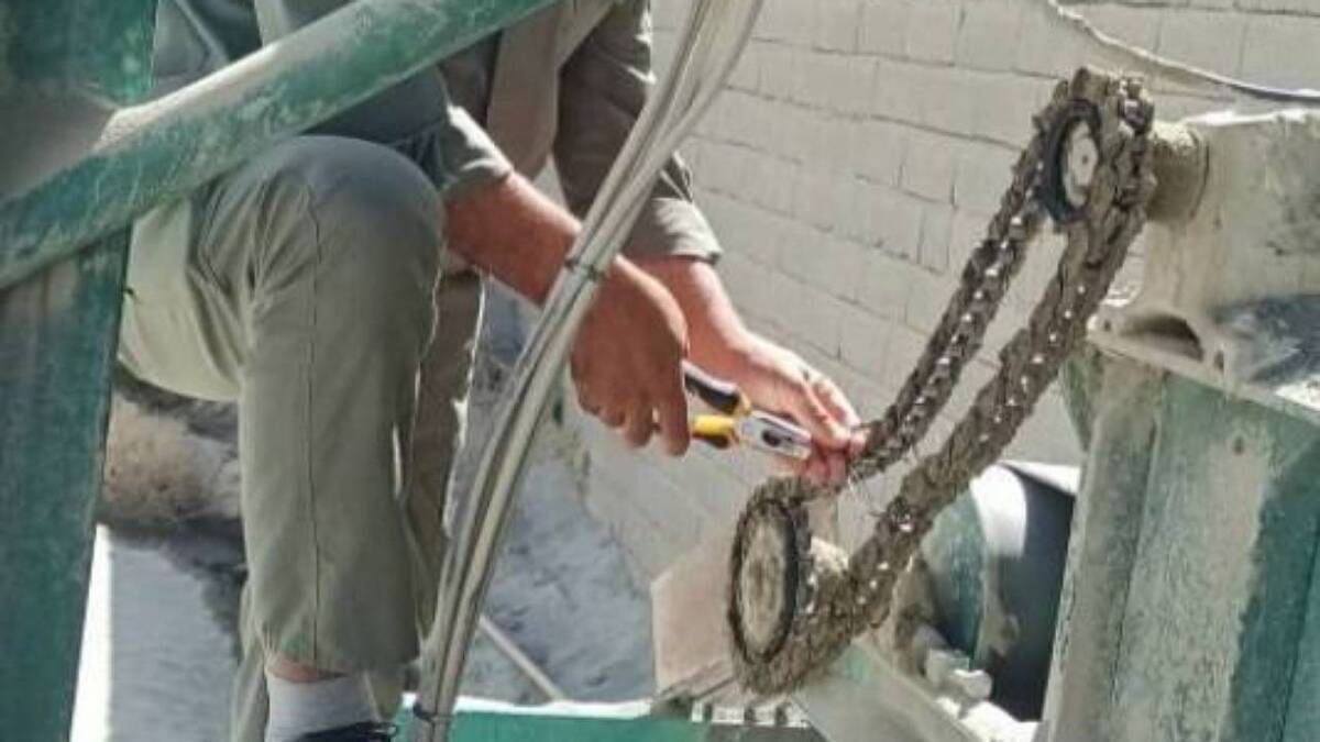 کارخانه تولید آسفالت به علت آلوده کردن هوا در دیواندره پلمب شد