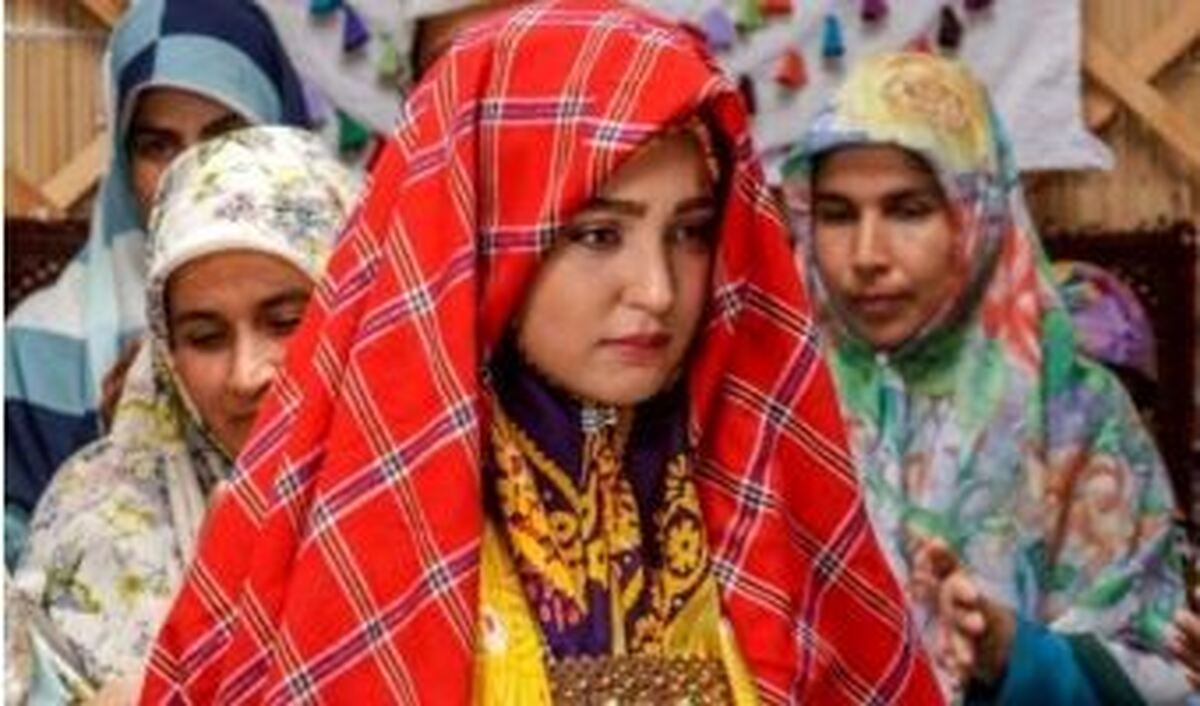 ژست صمیمانه مهسا هاشمی در آغوش نعیمه نظام دوست وایرال شد