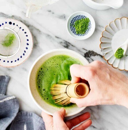 طرز تهیه چای ماچا اصیل با طعمی ملایم و رویایی