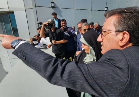 وزیر راه: بوشهر به قطب دریامحور کشور تبدیل می‌شود