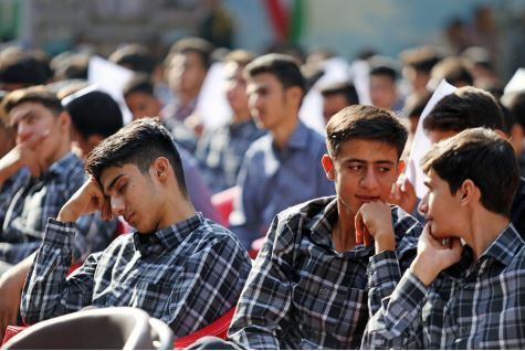 دوست‌های مدرسه تعیین کننده آینده فرزندان شما