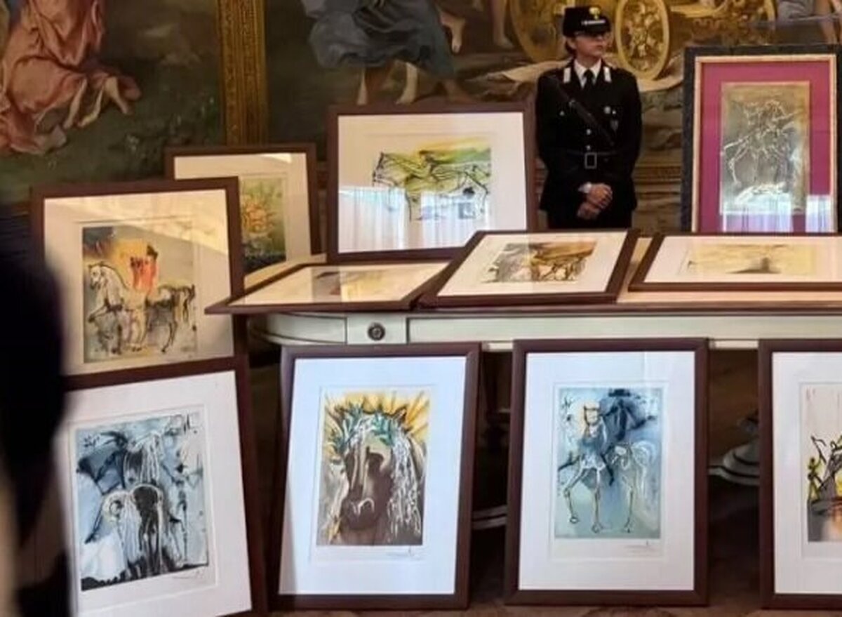 آثار تقلبی «دالی» از موزه جمع شدند