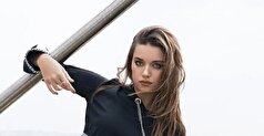 شکار افرا ساراچ‌اوعلو در حین رسیدگی به پوستش در هواپیما!