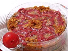 آش آلو قرمز با گوشت چرخی و سبزی مخصوص