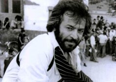 عکس داداشی طوری ایرج قادری و فریدون فرخزاد در دهه ۵۰