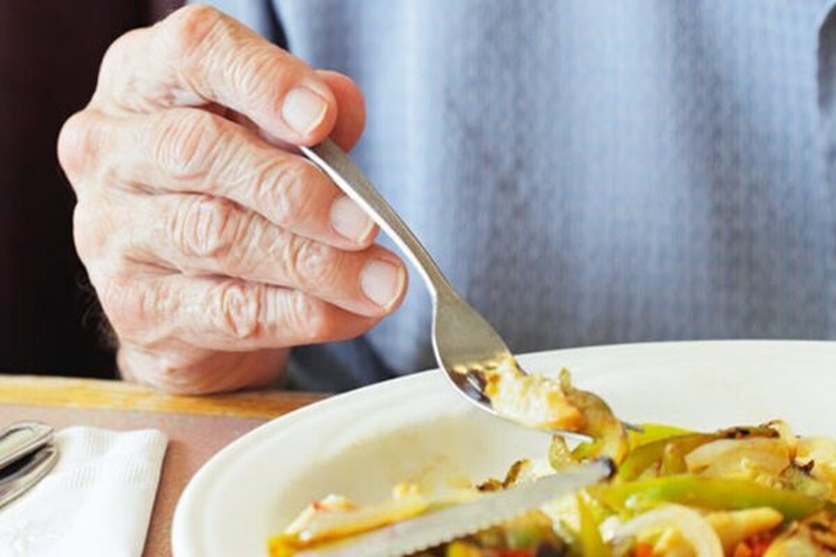 برای کاهش حس گرسنگی و تشنگی چه باید کرد؟