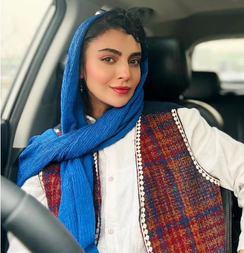 مهشید جوادی با وست سنتی و جذاب در حال دور دور! +عکس