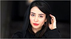سلفی با ناز و عشوه الناز حبیبی از نیم رخ جذابش پر بازدید شد! +عکس