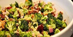 خوراک رژیمی و سالم مرغ با کلم بروکسل برای شام