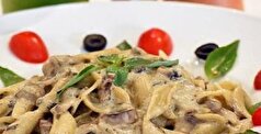 پاستا با مرغ و اسفناج یک ترکیب دوست داشتنی برای شام دو نفره