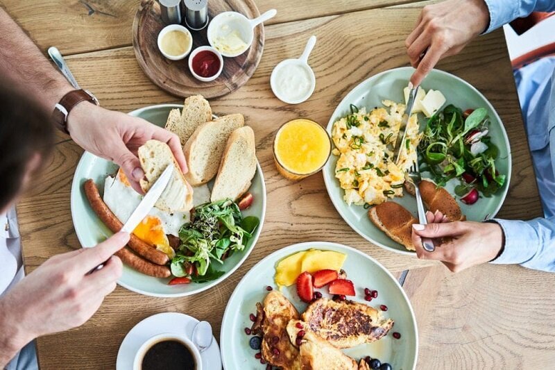 یک صبحانه سالم باید چگونه باشد؟
