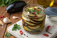 صفر تا صد تهیه ترشی بادمجان با خواص دارویی