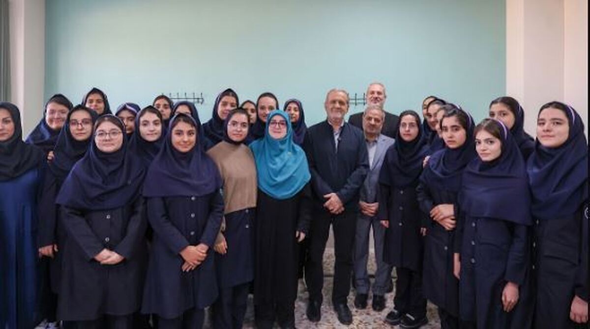 پزشکیان: مدارس کشور نباید از نظر کیفیت آموزشی پایین‌تر از دیگر کشور‌ها باشند