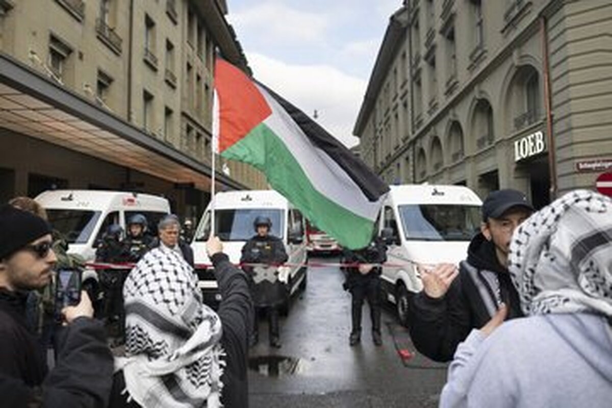 تجمع اعتراضی حامیان فلسطین در سوئیس/۲۰ نفر زخمی و ۵۳۶ معترض بازداشت شدند
