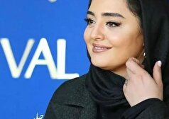 عکس هنری نرگس محمدی و دوستاش در یک کافه!