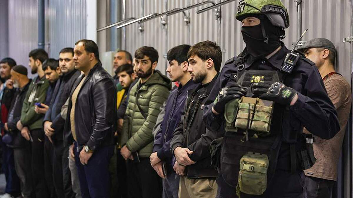 دومای دولتی از اخراج بیش از ۳۵۰۰۰ مهاجر به دلیل نقض قانون خبر داد.